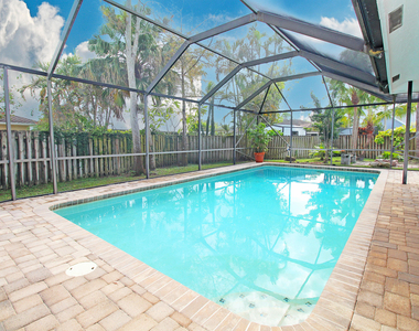 896 Rose Court - Photo Thumbnail 62