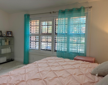 7895 La Mirada Drive - Photo Thumbnail 11