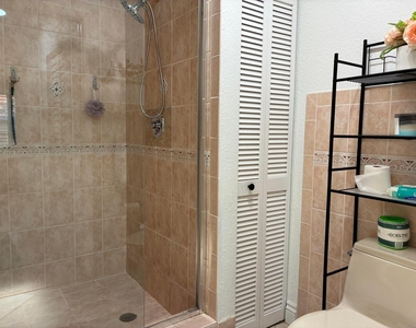 7895 La Mirada Drive - Photo Thumbnail 8