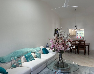 7895 La Mirada Drive - Photo Thumbnail 23