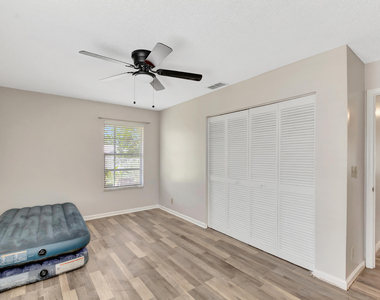 5048 Brian Boulevard - Photo Thumbnail 16