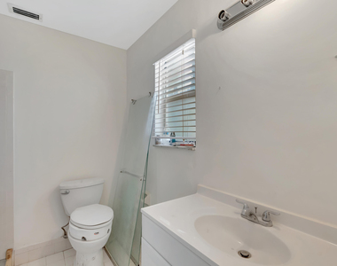 5048 Brian Boulevard - Photo Thumbnail 14