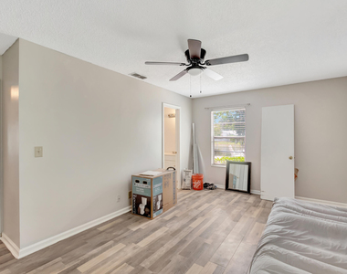 5048 Brian Boulevard - Photo Thumbnail 12