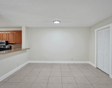 10773 Cleary Boulevard - Photo Thumbnail 12