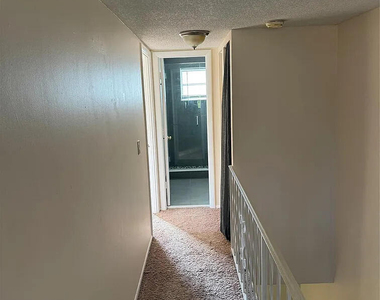 3007 Nw 68th Street - Photo Thumbnail 19