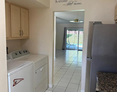 3007 Nw 68th Street - Photo Thumbnail 12
