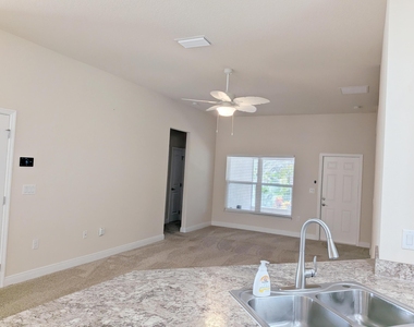 261 Midvale Terrace - Photo Thumbnail 7