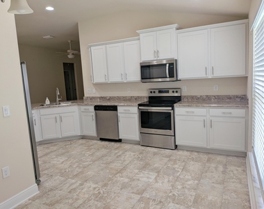 261 Midvale Terrace - Photo Thumbnail 8