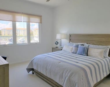 10 Harbour Isle Drive E - Photo Thumbnail 16