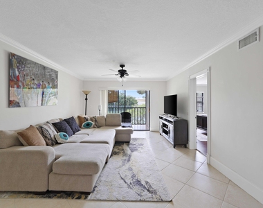3020 Florida Boulevard - Photo Thumbnail 1