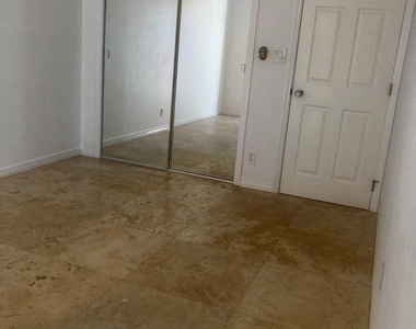 1470 N Dixie Highway - Photo Thumbnail 11