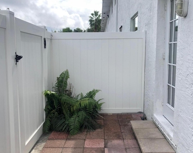 1470 N Dixie Highway - Photo Thumbnail 12