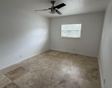 1470 N Dixie Highway - Photo Thumbnail 15