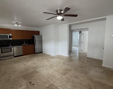 1470 N Dixie Highway - Photo Thumbnail 13