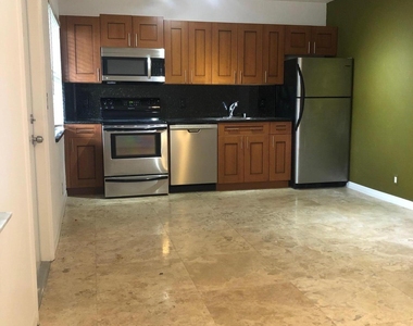 1470 N Dixie Highway - Photo Thumbnail 8