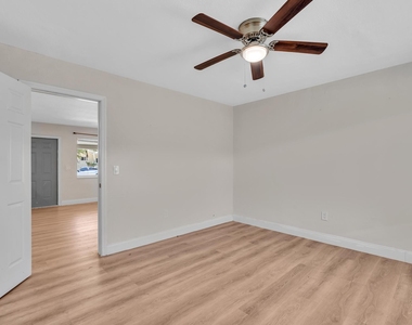 800 Moffett Street - Photo Thumbnail 17