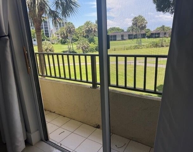 7508 La Paz Boulevard - Photo Thumbnail 10