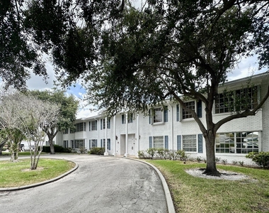 2171 Ne 66th Street - Photo Thumbnail 25