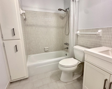 2171 Ne 66th Street - Photo Thumbnail 10