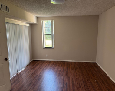 9552 Sw 1st Court - Photo Thumbnail 6