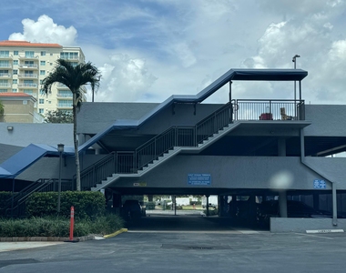 3031 N Ocean Boulevard - Photo Thumbnail 25