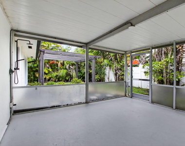 725 Heron Drive - Photo Thumbnail 29