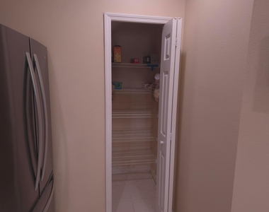 3810 Haley Court - Photo Thumbnail 8