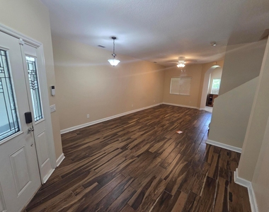 3810 Haley Court - Photo Thumbnail 3