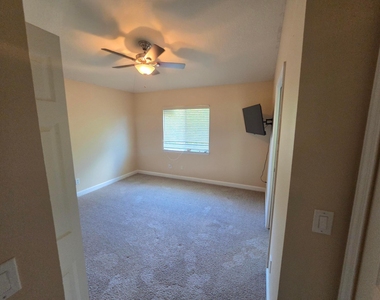 3810 Haley Court - Photo Thumbnail 17