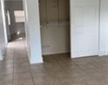 1824 Roosevelt Street - Photo Thumbnail 4