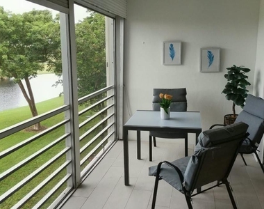 565 Oaks Lane - Photo Thumbnail 52