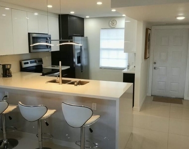 565 Oaks Lane - Photo Thumbnail 55