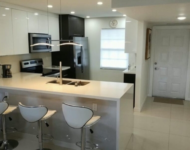 565 Oaks Lane - Photo Thumbnail 60