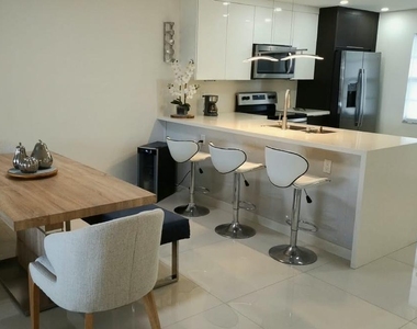 565 Oaks Lane - Photo Thumbnail 54