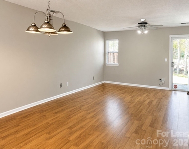 2225 Preakness Court - Photo Thumbnail 6