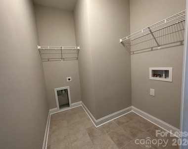 5715 Gulch Place - Photo Thumbnail 15