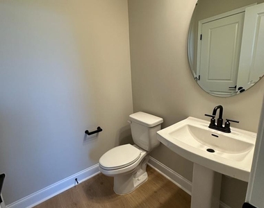 5715 Gulch Place - Photo Thumbnail 6