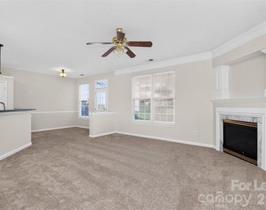 3003 Moonstone Lane - Photo Thumbnail 6
