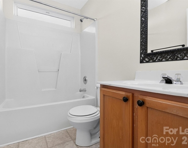 3003 Moonstone Lane - Photo Thumbnail 10