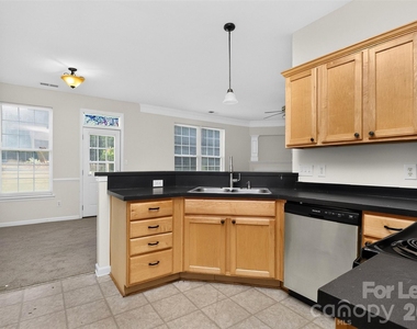 3003 Moonstone Lane - Photo Thumbnail 2