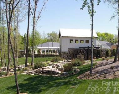 1036 Easley Street - Photo Thumbnail 37