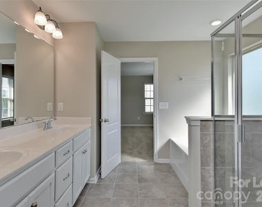 1036 Easley Street - Photo Thumbnail 20