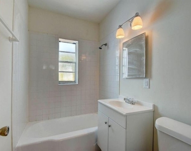 3000 Broadway - Photo Thumbnail 13