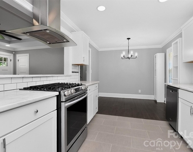 3945 Winfield Drive - Photo Thumbnail 5