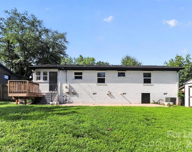 3945 Winfield Drive - Photo Thumbnail 16