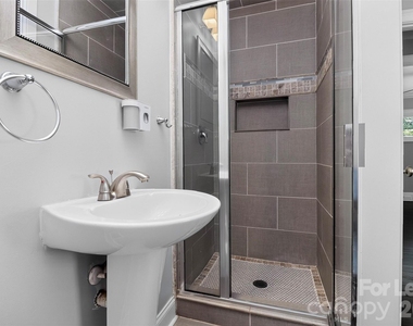 3945 Winfield Drive - Photo Thumbnail 11