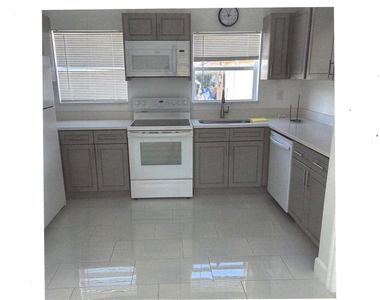 1015 S K Street - Photo Thumbnail 3