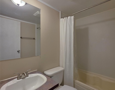 6870 Frankfurt Drive - Photo Thumbnail 12