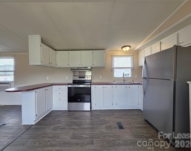 6870 Frankfurt Drive - Photo Thumbnail 3