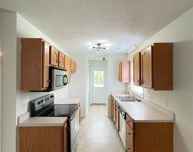 609 Piper Court - Photo Thumbnail 9